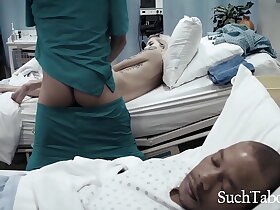 变态医生给处女病人做第一次阴道检查